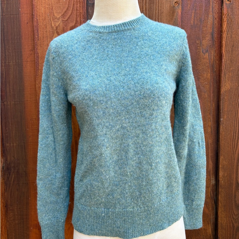Pendleton Women's Blue Sweater